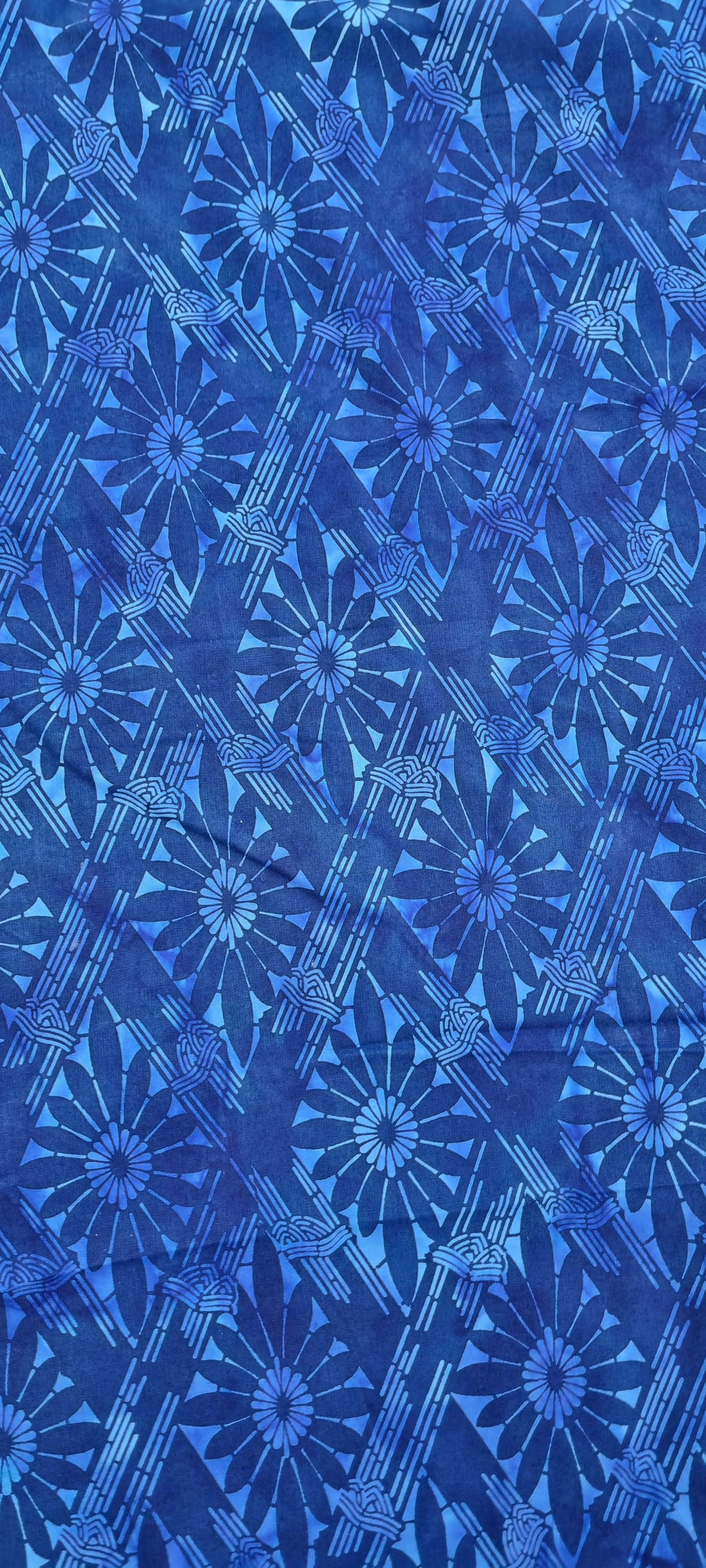 Blue 2025/10
